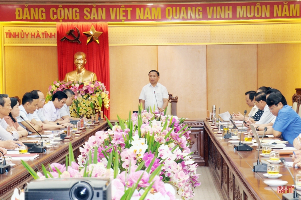 Khẩn trương rà soát, tháo gỡ khó khăn từng công trình, dự án chào mừng Đại hội Đảng bộ tỉnh Hà Tĩnh