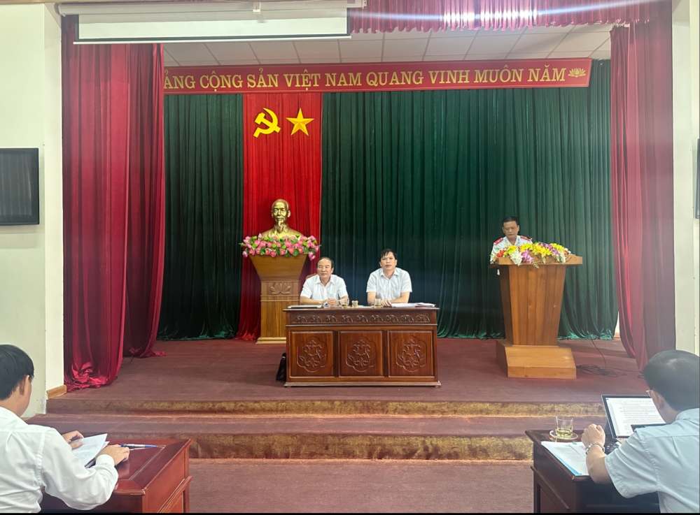 Thanh tra tỉnh công bố Quyết định thanh tra tại huyện Hương Sơn 