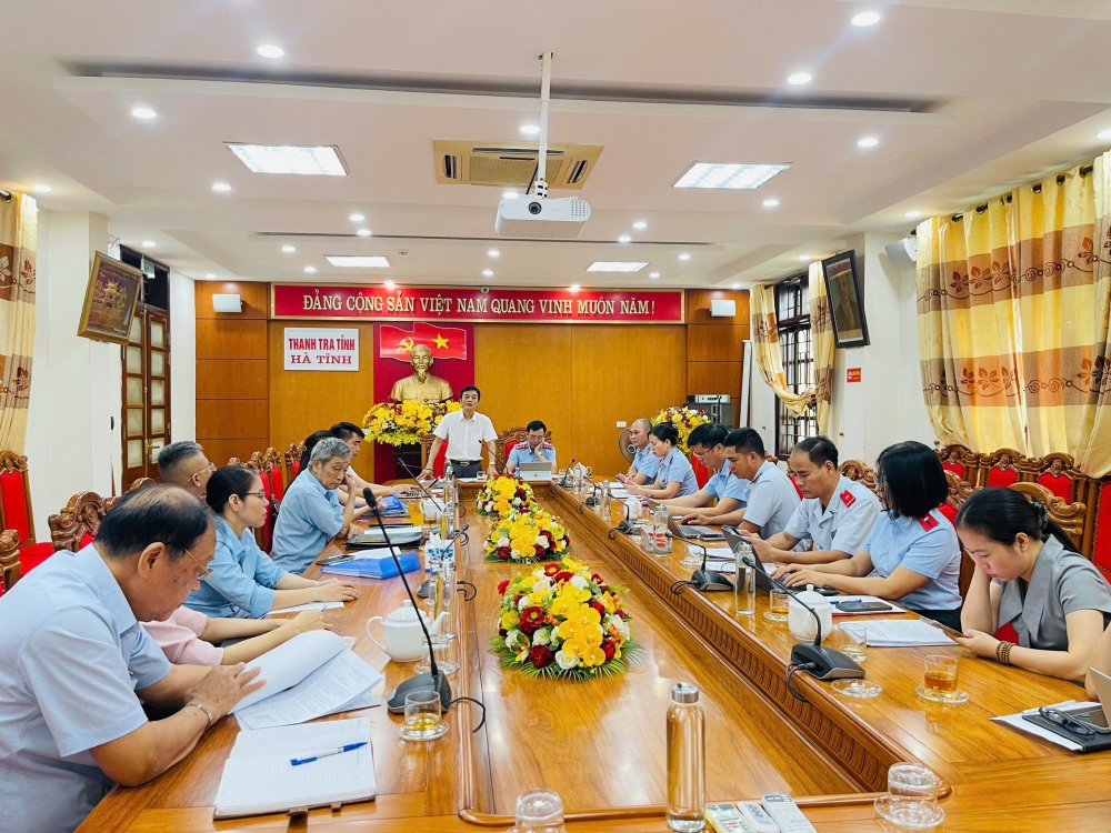 Thanh tra tỉnh công bố Quyết định thanh tra tại Văn phòng công chứng Thành Sen và Văn phòng công chứng Đoàn...