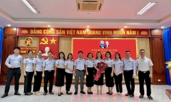Chi bộ Phòng Thanh tra, giải quyết khiếu nại, tố cáo lĩnh vực tài chính, công thương (NV2) tổ chức Lễ kết nạp đảng viên mới