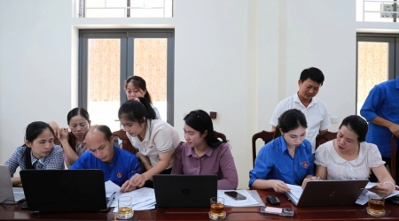 Tuổi trẻ Thanh tra tỉnh tiếp tục chương trình “Hành trình...